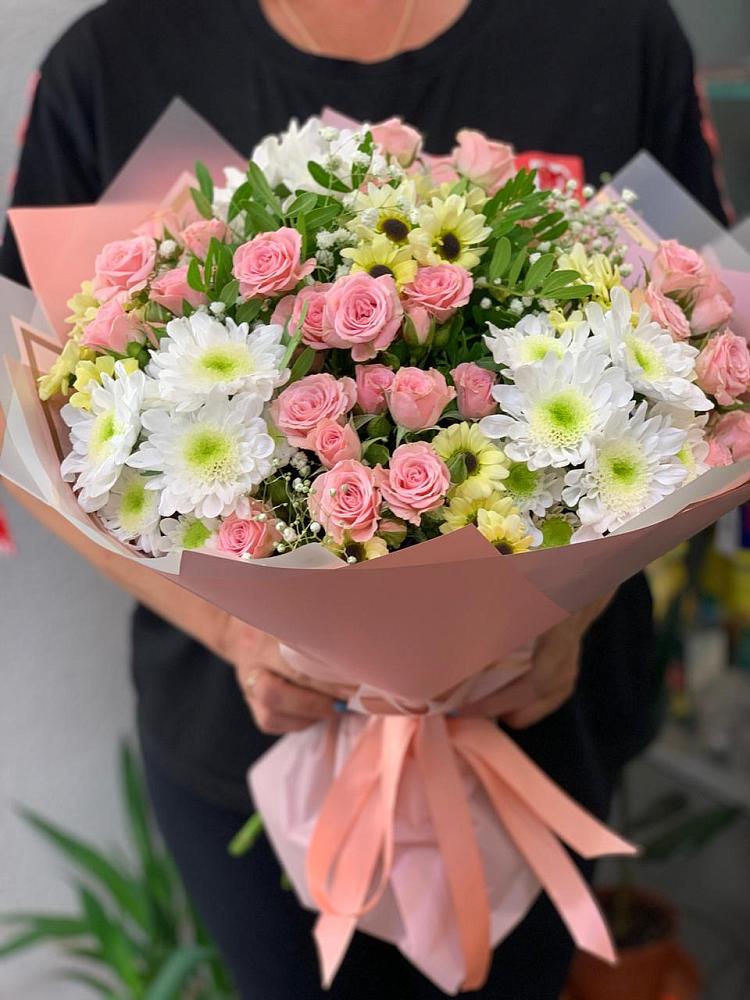 Букет цветов из: Розы и Хризантемы в Княжево