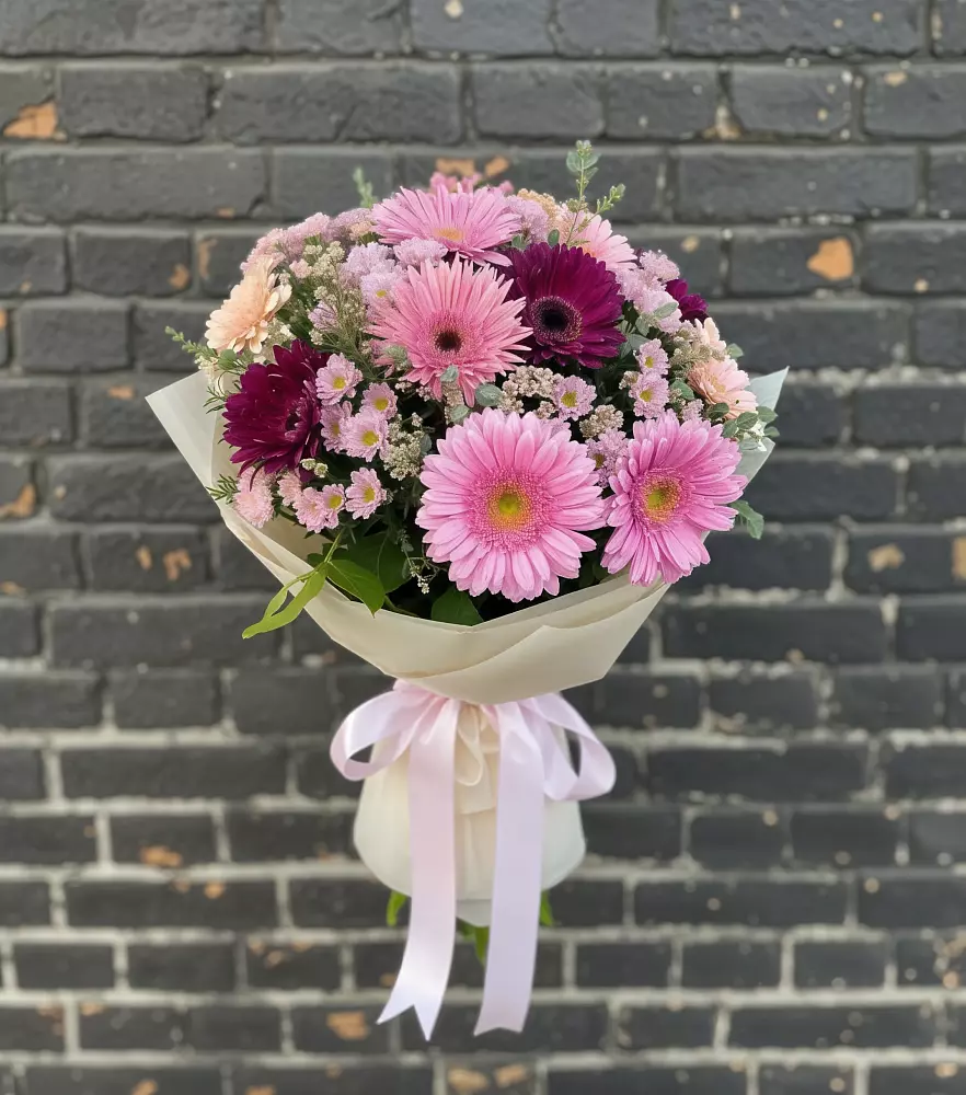 Букет цветов из: Герберы и Хризантемы в Княжево