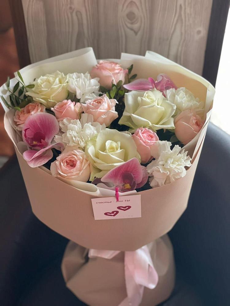 Букет цветов из: Орхидеи, Розы и Гвоздики в Княжево