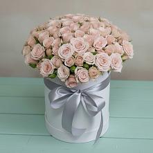 Цветочная композиция из Розы в шляпной коробке в Княжево