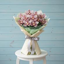 Букет цветов из:  Орхидеи и Розы в Княжево