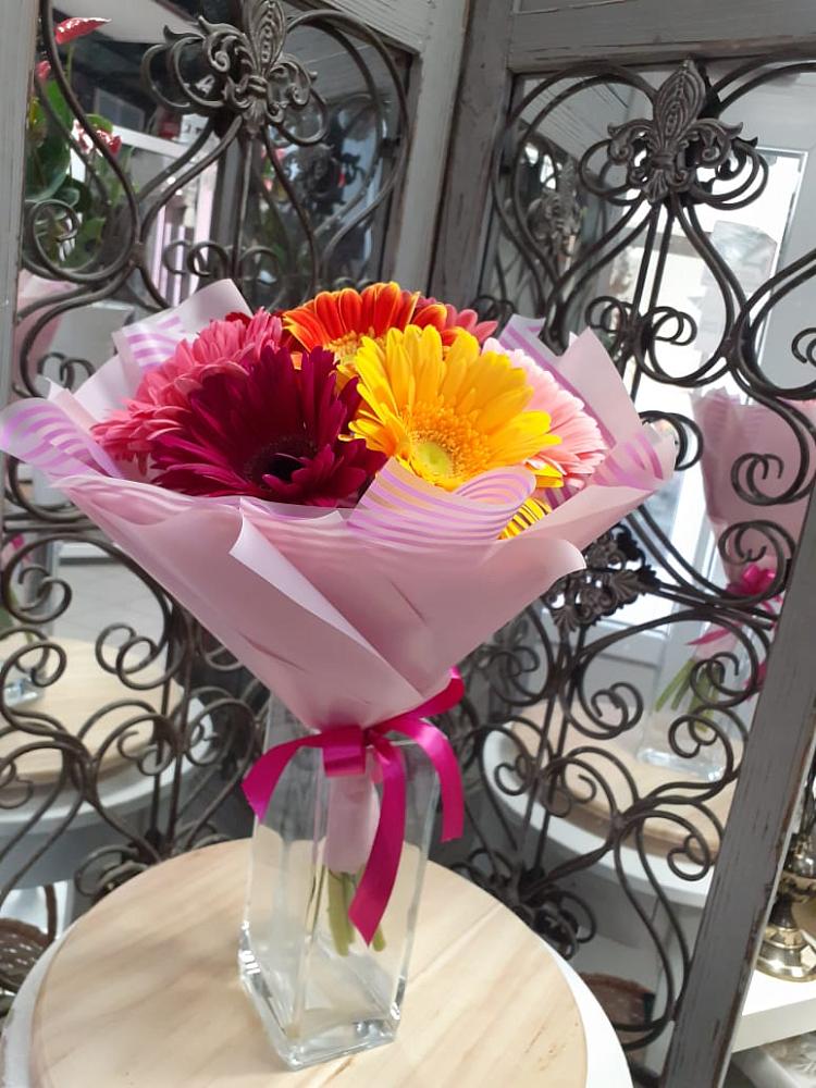 Букет цветов из: Герберы в Княжево