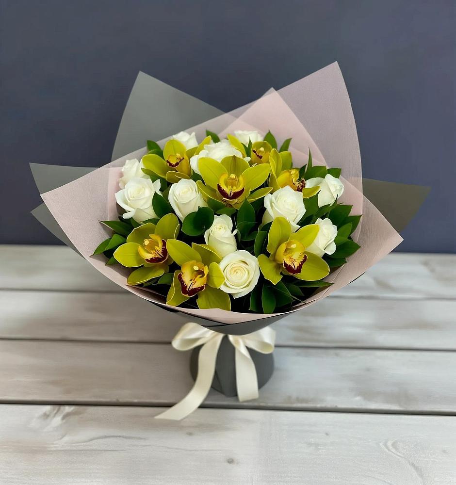 Букет цветов из: Орхидеи и Розы в Княжево