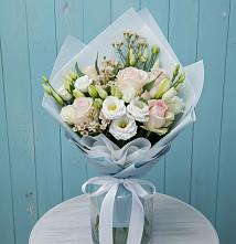 Букет цветов из:  Розы и Лизиантусы в Княжево