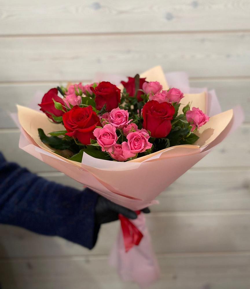 Букет цветов из: Розы в Княжево