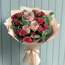Букет цветов из:  Гвоздики и Розы в Княжево