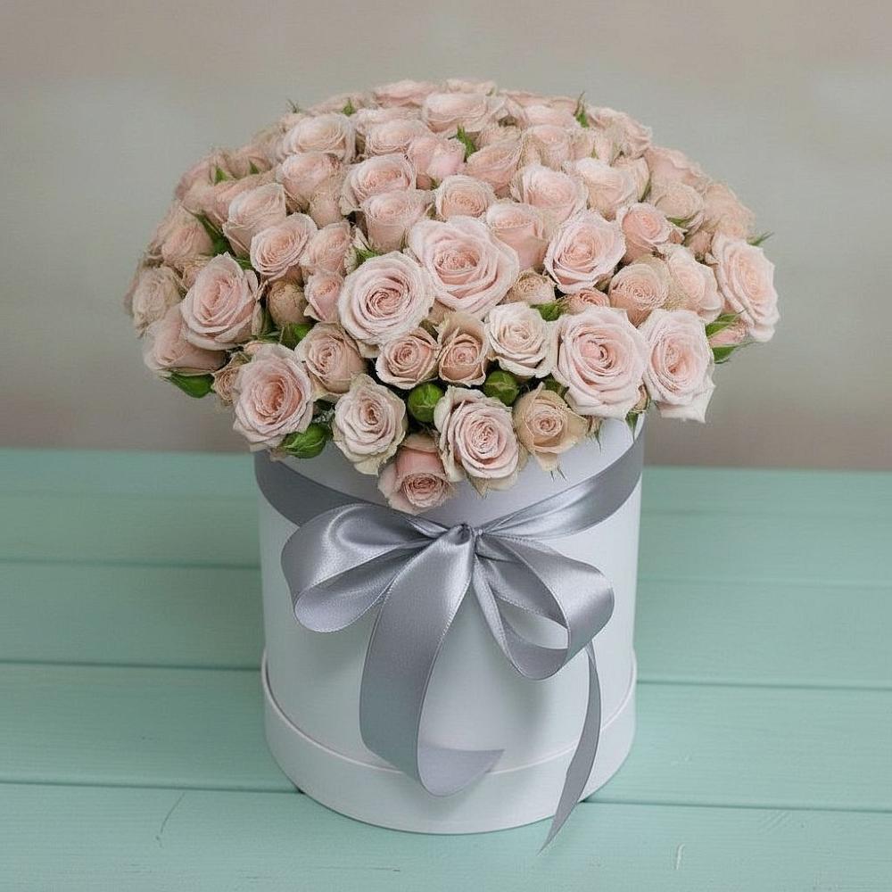 Цветочная композиция из Розы в шляпной коробке в Княжево